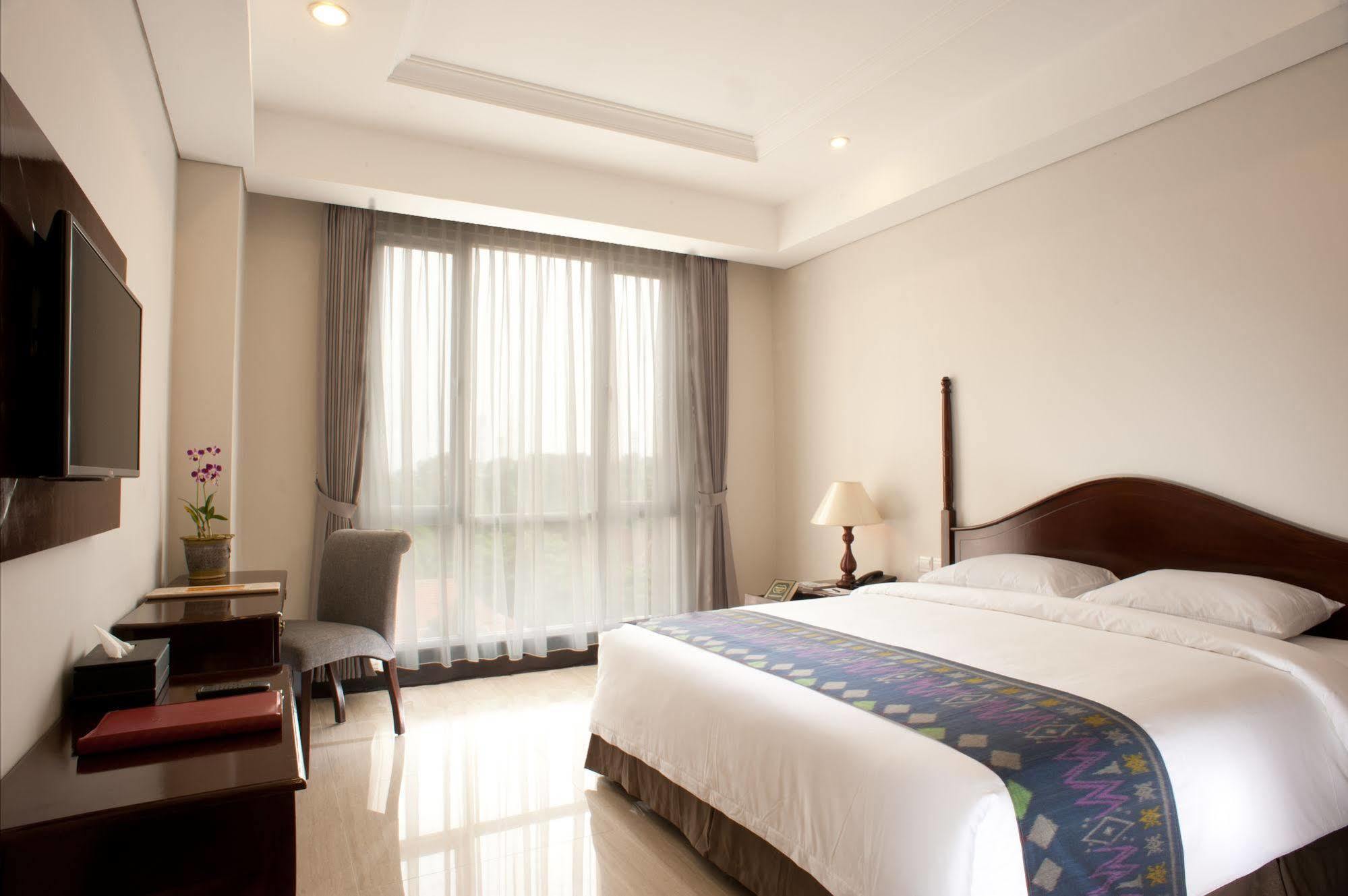 The Sahira Hotel Syariah Bogor Zewnętrze zdjęcie