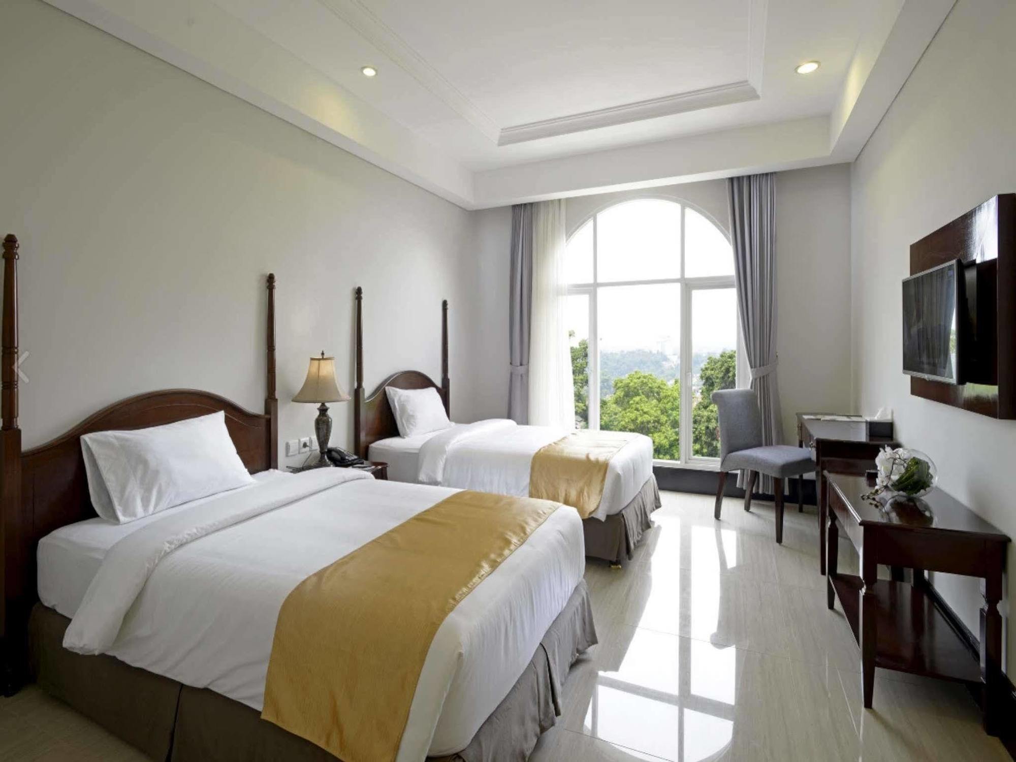 The Sahira Hotel Syariah Bogor Zewnętrze zdjęcie